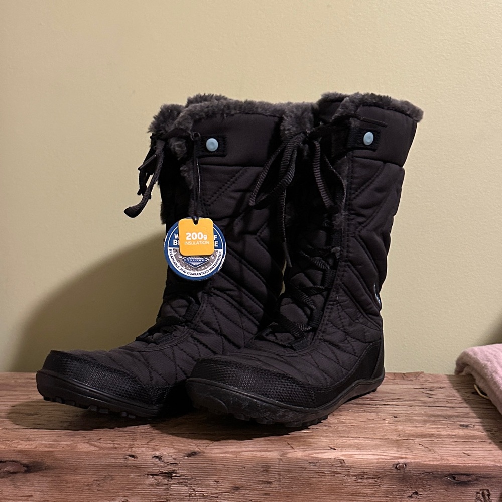 Columbia Black Quilted Winter Boots